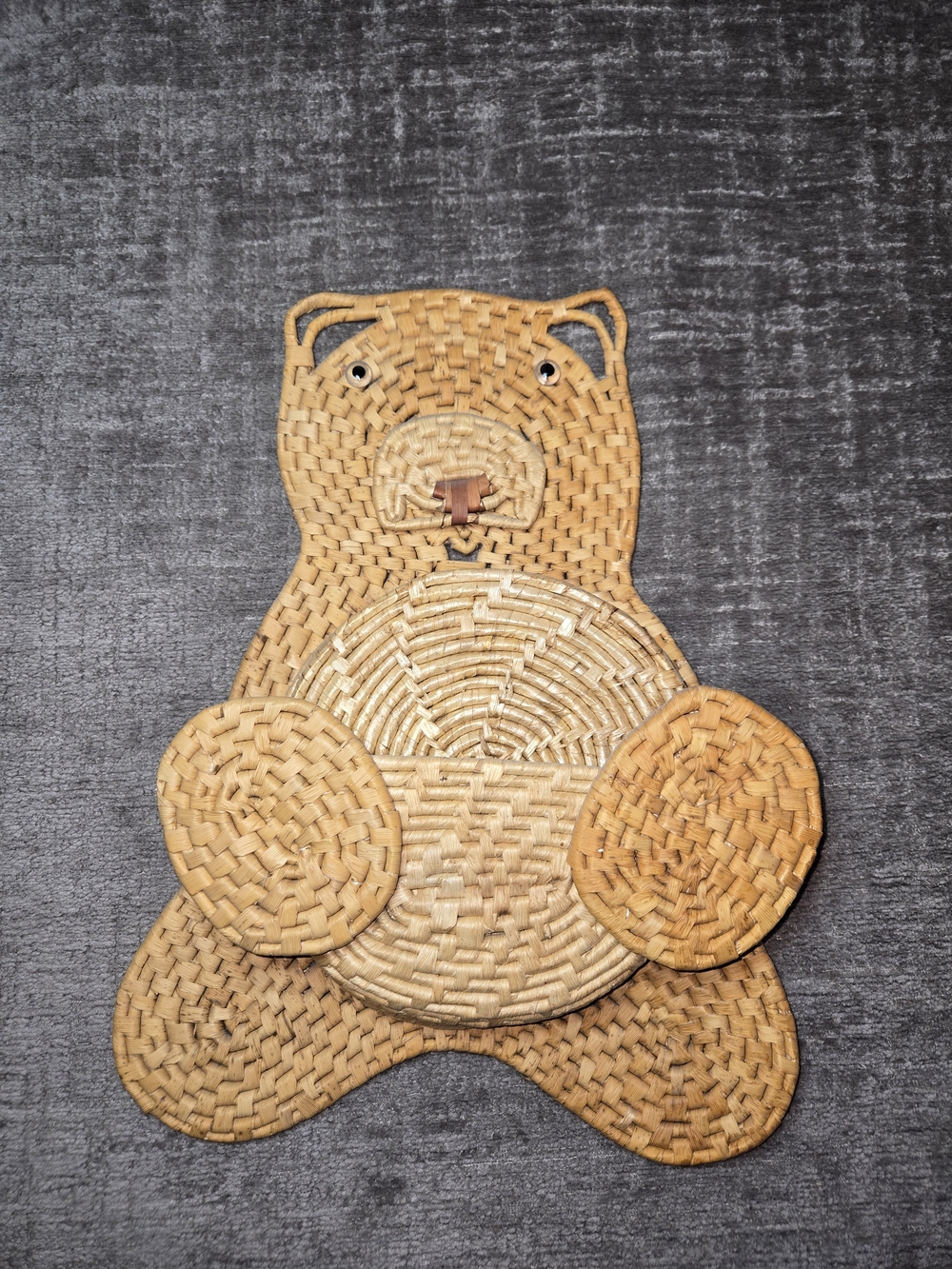 Vintage Rattan Bear Woven Trivet Hanging Wall Basket Holder Kitchen Decor